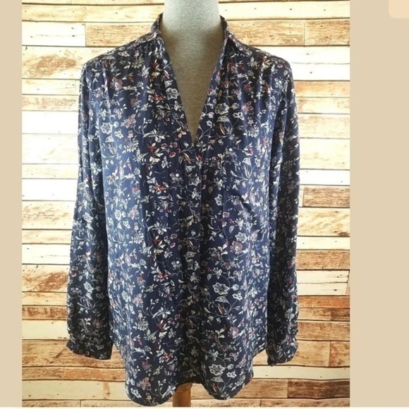 🌹Zara navy floral top so comfy great deal!! - Picture 1 of 8